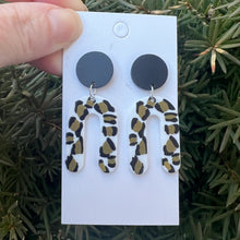 Load image into Gallery viewer, Nude Leopard Arch Acrylic Earrings
