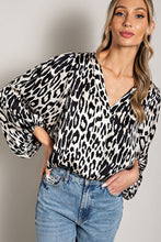 Load image into Gallery viewer, PLUS Leopard Print Long Sleeve Top
