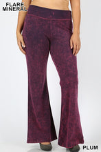 Load image into Gallery viewer, PLUS Mineral Flare Fold Over Waist Yoga Pants
