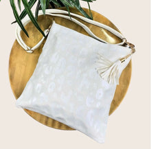 Load image into Gallery viewer, White Leopard Crossbody Bag Tote
