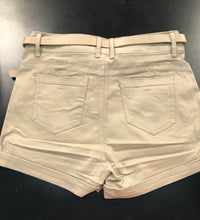 Load image into Gallery viewer, Cuff Pocket Shorts with Belt
