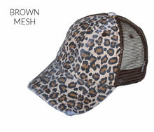 Load image into Gallery viewer, Snap Closure Leopard Hat
